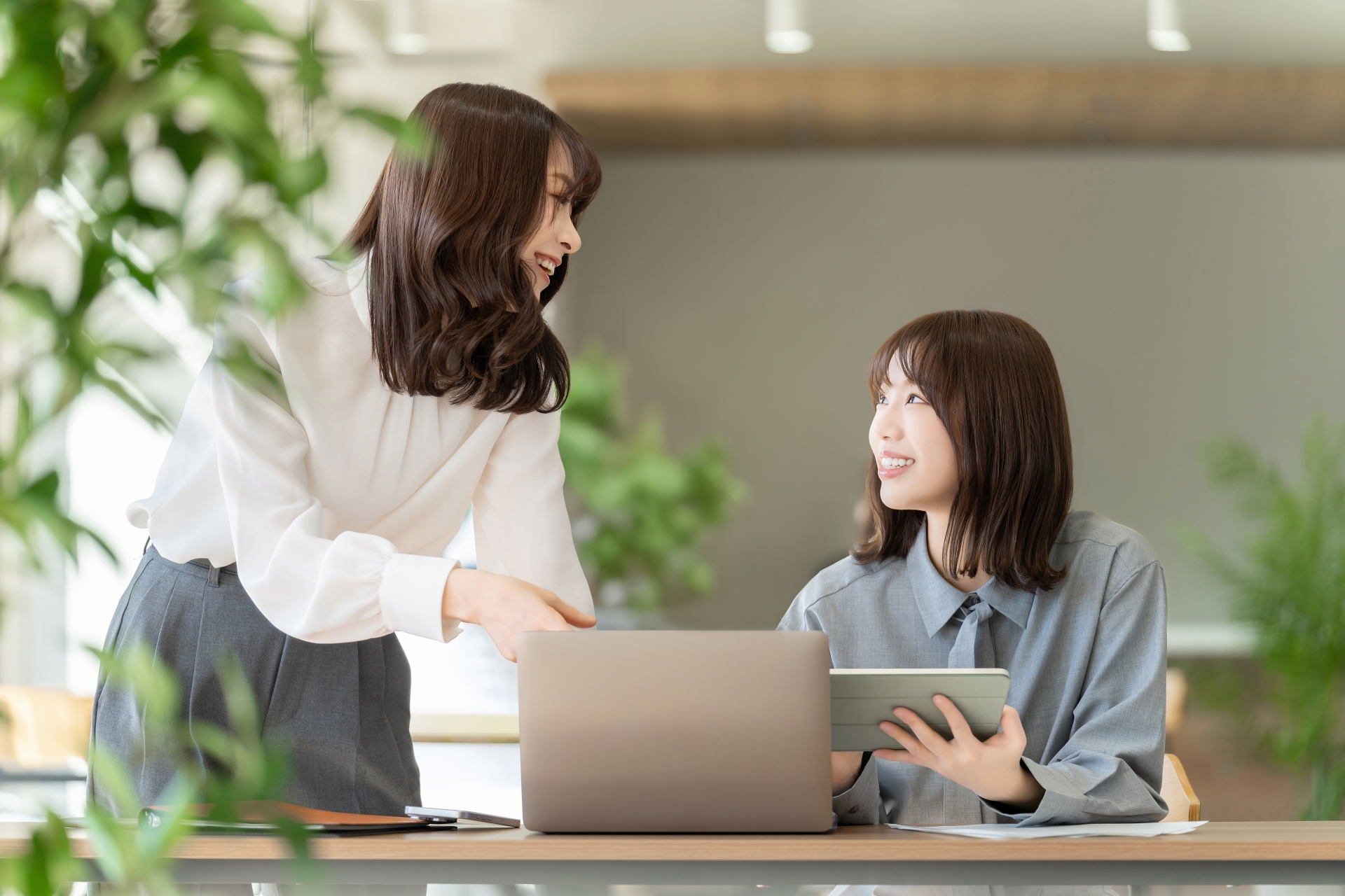 部下の褒め方